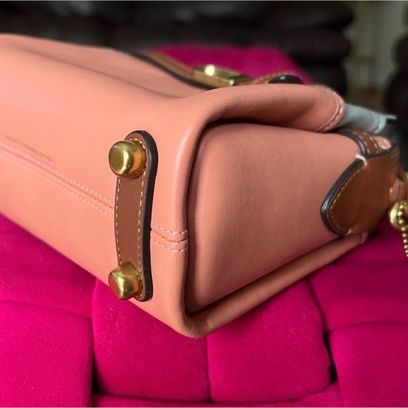 SOLD LIVE Coach 1941 - 2022 Peach & Brown Glove-tanned Leather Crossbody - Picture 15 of 16